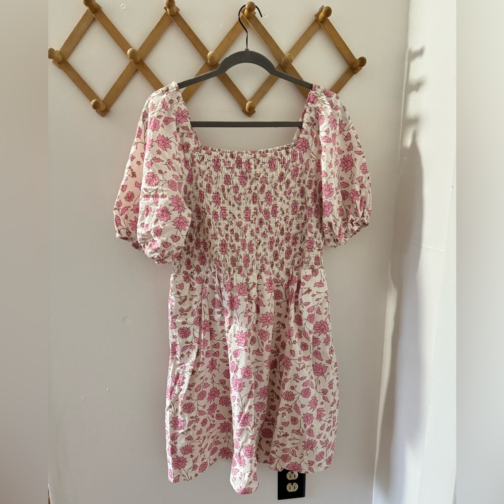 UNIVERSAL THREAD FLORAL DRESS
